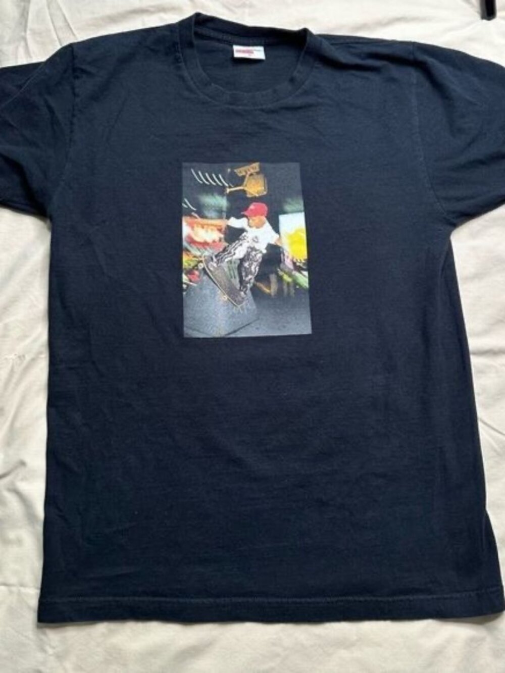 Authentic Supreme x Comme Des Garçons T-Shirt Size Medium